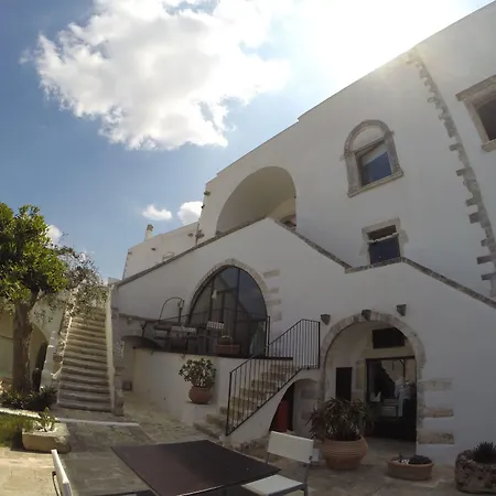 La Sommita Relais & Chateaux فندق أوستوني