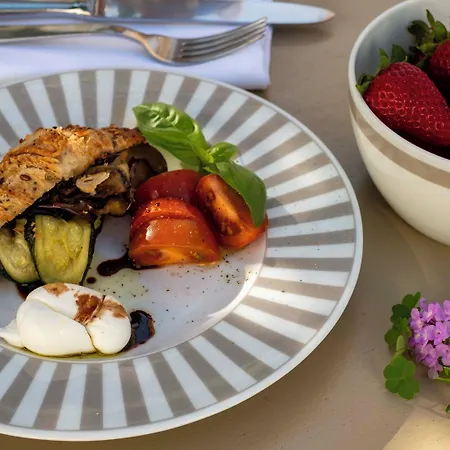 La Sommita Relais & Chateaux أوستوني